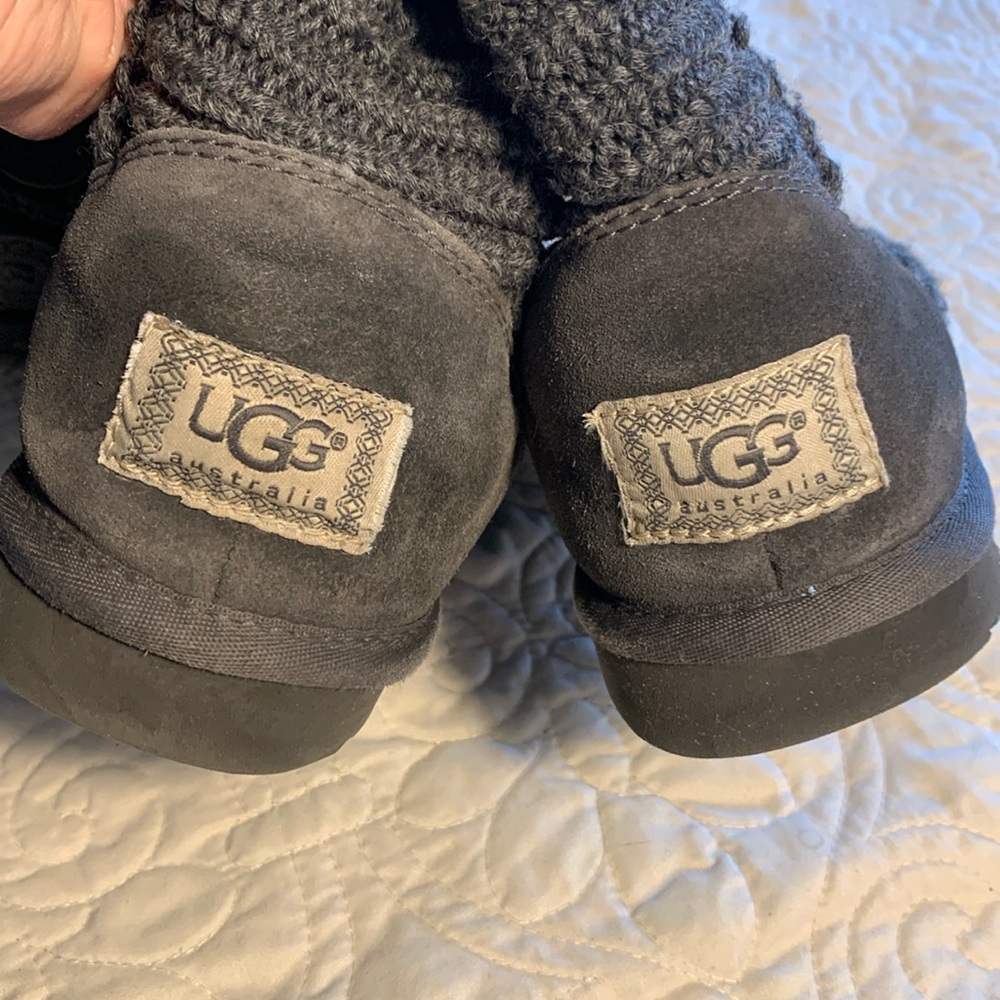 Classic cardy Uggs - Picture 11 of 13
